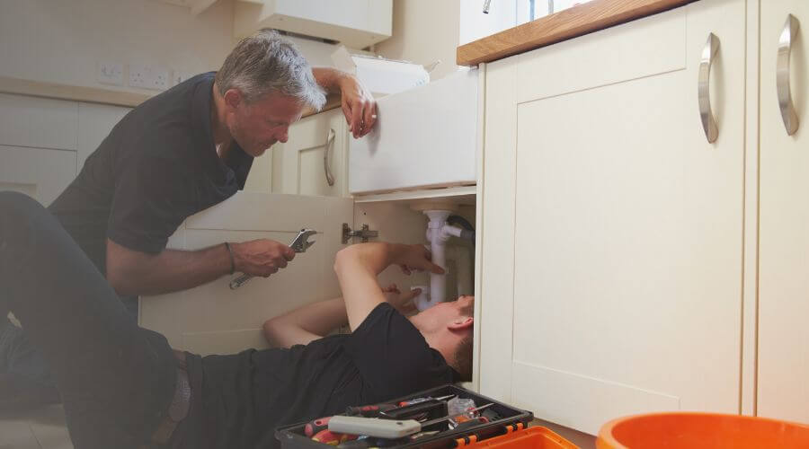 Professional burst pipe repair services in Thompsons, TX
